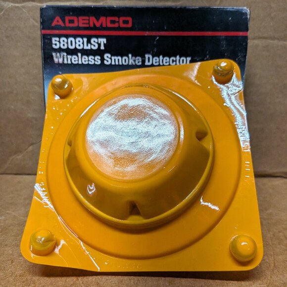 ADEMCO 5808LST WIRELESS SMOKE DETECTOR - UNUSED - DETECTOR, COVER AND BOX ONLY - Picture 3 of 8